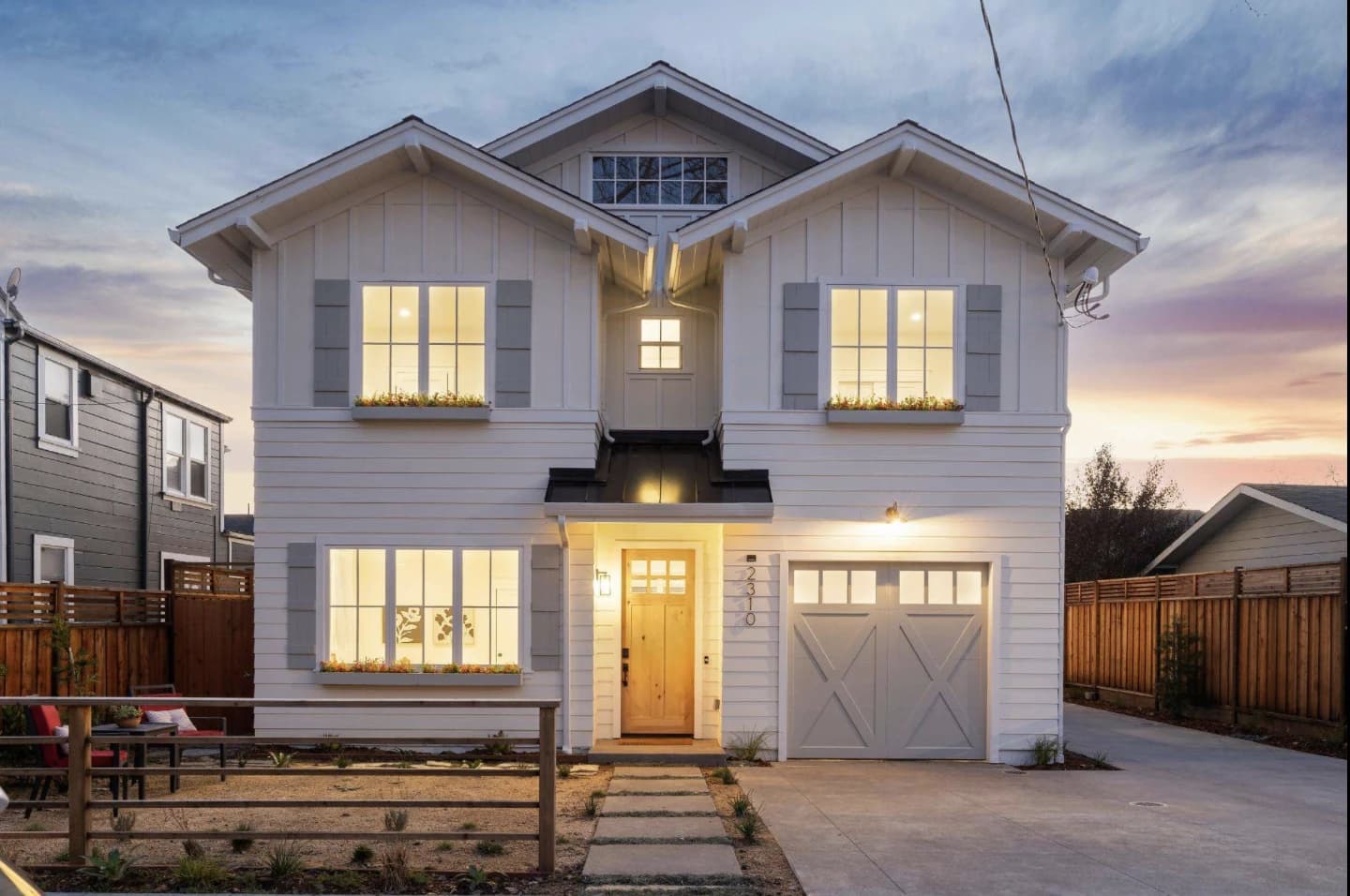 Custom home at dusk built by Alvarez Builders on 2310 Eighth Street
